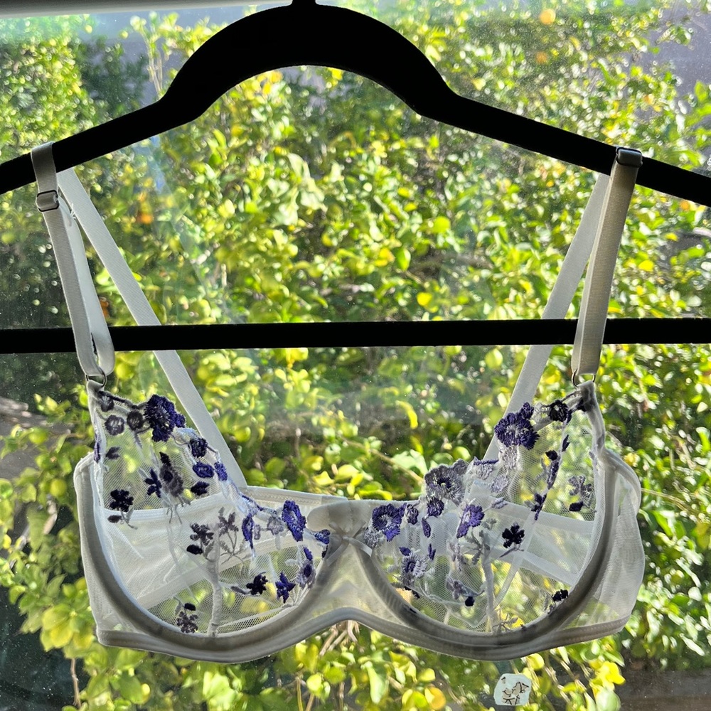 Beautiful lace floral embroidered bralette
